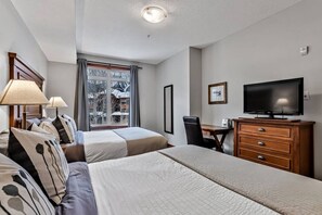 2 Schlafzimmer, Schreibtisch, Bügeleisen/Bügelbrett, kostenloses WLAN