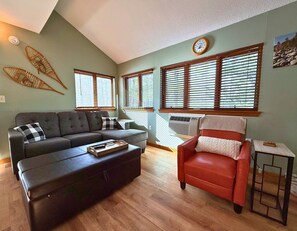 Smart TV, fireplace, offices