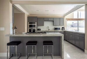 Private kitchen - Osage · 33% Offspring special - Fabulous Single Story (Las Vegas)