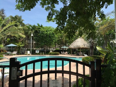 Tropical Key West se escapa 