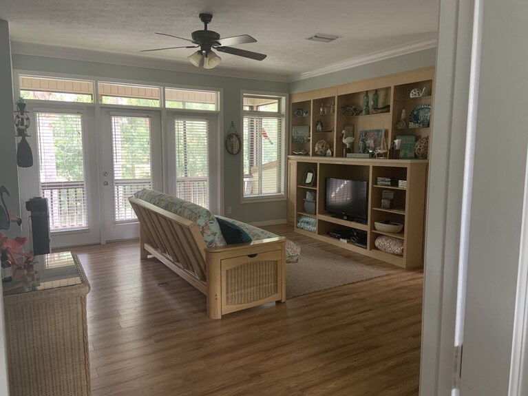 Huge 6 Bedroom-4 Bath Waterfront Gulf/heated Pool-dock Pets Allowed W/fee. - Crystal River, FL