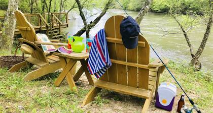 Right on the ChattahoocheeRiver - visit Helen, fish off deck, or enjoy fire pit.