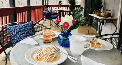 Right on the ChattahoocheeRiver - visit Helen, fish off deck, or enjoy fire pit.