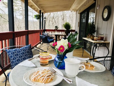 Right on the ChattahoocheeRiver - visit Helen, fish off deck, or enjoy fire pit.