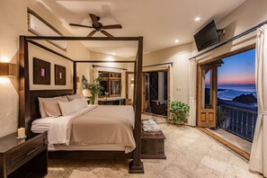 4 bedrooms, desk, iron/ironing board, free WiFi