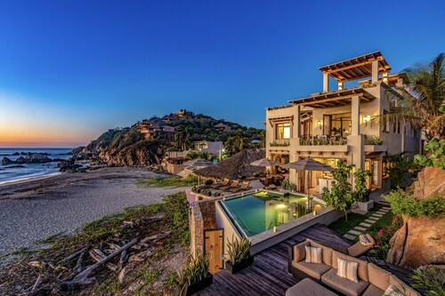La Bocana Beachfront Villa | Surf, Pool & Sunrises