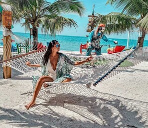On the beach - Entire Island Rental - Private Caribbean in Belize Caye 22 guests (Placencia)