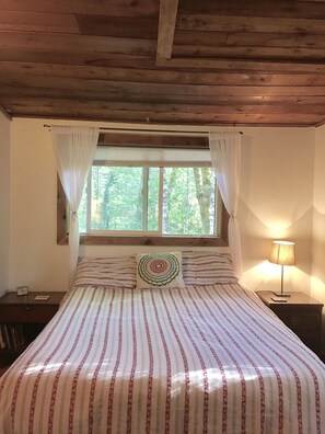 2 habitaciones, tabla de planchar con plancha, cuna de viaje y wifi 