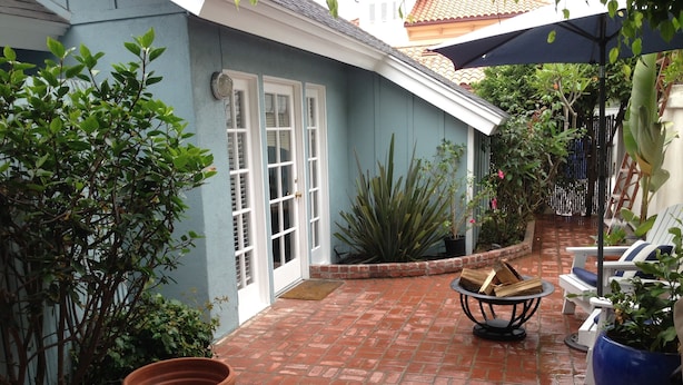 Terrace/patio - Cottage Is All New & Charming, Steps to the Beach.updated 2026 (Redondo Beach)