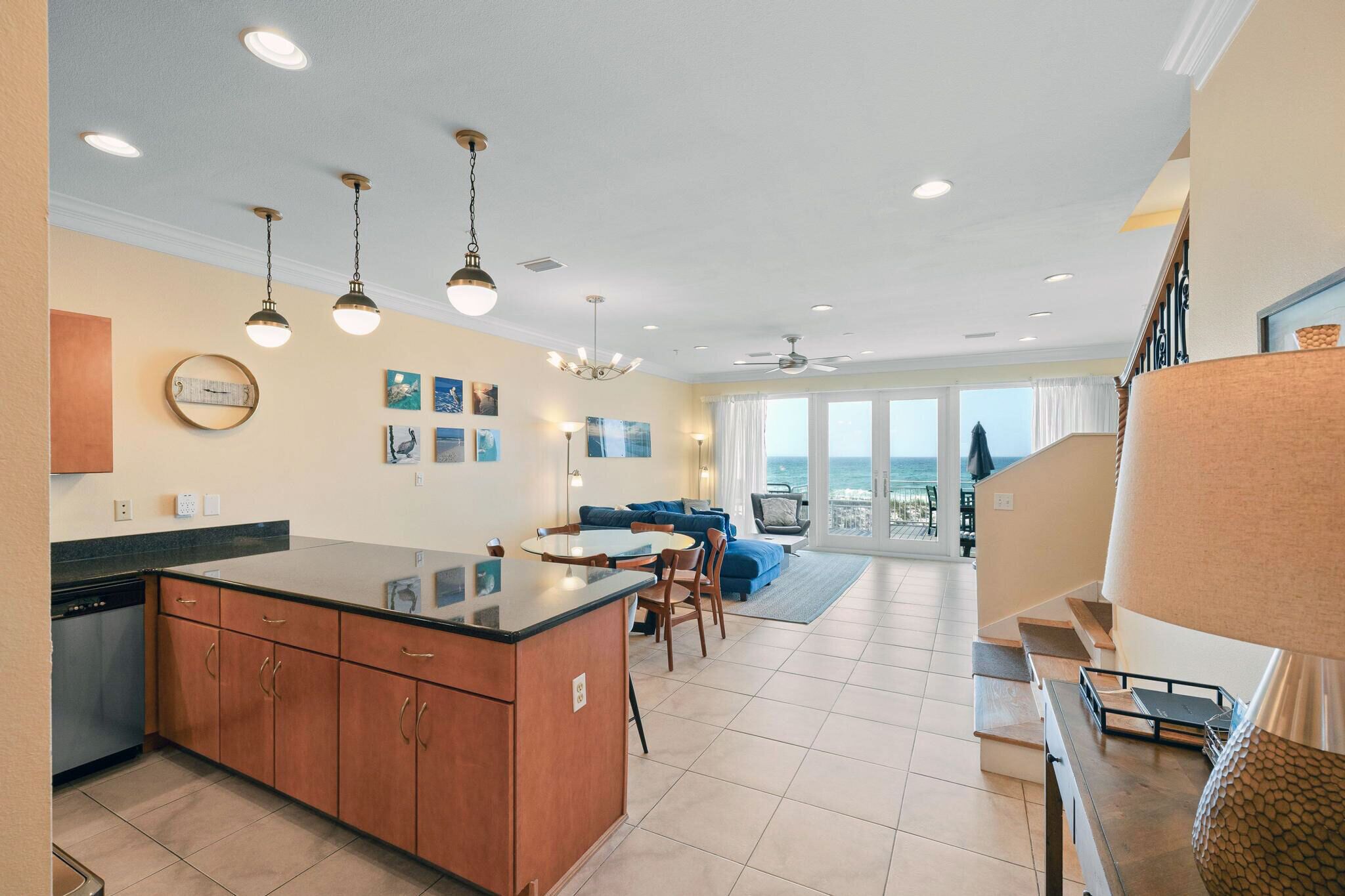 Pet Friendly, Gulf Front Townhome With An Elevator At White Sands! - Pensacola Beach, FL