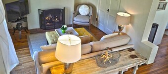 The Yellow Cottage-Manzanita Cottages