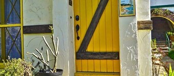 The Yellow Cottage-Manzanita Cottages