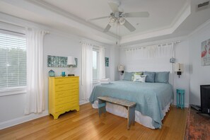 3 室のベッドルーム、アイロン / アイロン台、WiFi (無料)、ベッドシーツ