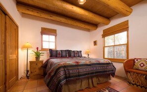 2 bedrooms, desk, iron/ironing board, WiFi