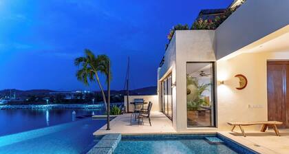 Oceanfront Villa with Infinity Pool & Swim-Up Bar