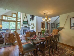 Dining - Beautiful Penthouse-Summer Heated Pool, Ski-In/Ski-out, Fireplace,3 king beds (Telluride)