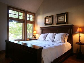 4 bedrooms, iron/ironing board, travel crib, free WiFi - Beautiful Penthouse-Summer Heated Pool, Ski-In/Ski-out, Fireplace,3 king beds (Telluride)