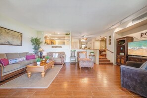 Flat-screen TV - KRL G102 Remodeled 2BD Condo on Kaanapali Golf (Lahaina)