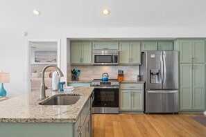 Fridge, microwave, oven, stovetop - By the Sea: Charming Beachfront Home- Pet Friendly, Sleeps 12, Private Pool! (Port St. Joe)