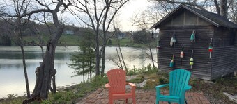 Cozy Detached Guest Cottage on Mill Pond