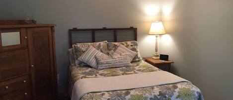 1 غرفة نوم وسرير سفر وواي فاي مجانًا وملاءات أسرّة