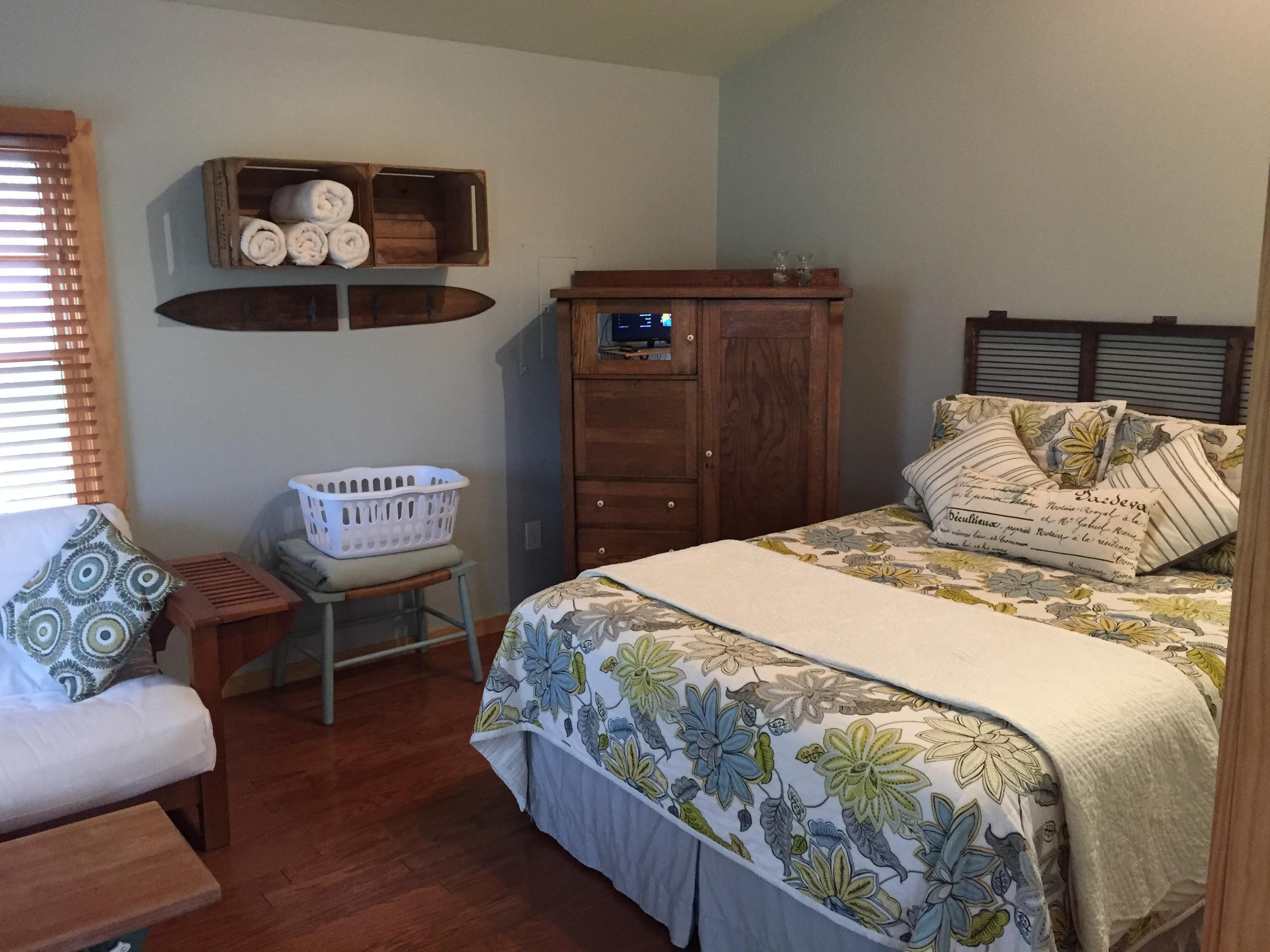 1 chambre, lit parapluie, Wi-Fi gratuit, draps fournis