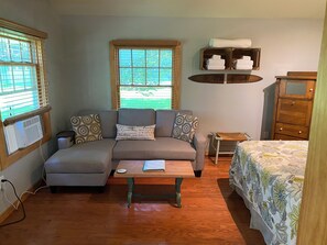 1 dormitorio, cuna de viaje, wifi gratis y ropa de cama