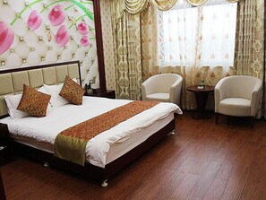 Deluxe Suite