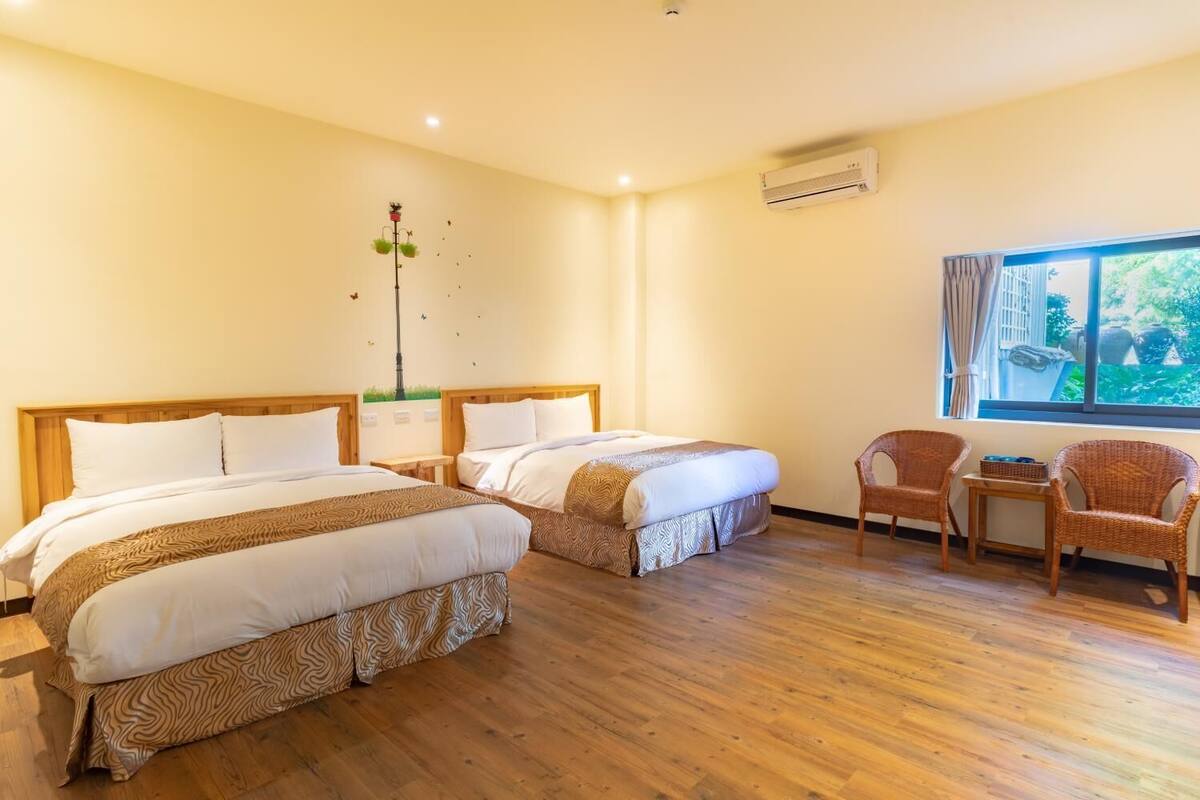 家庭独立别墅 | 办公桌、遮光窗帘、免费 WiFi、床单