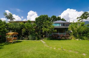 Property grounds - Lane 523 (Puli)
