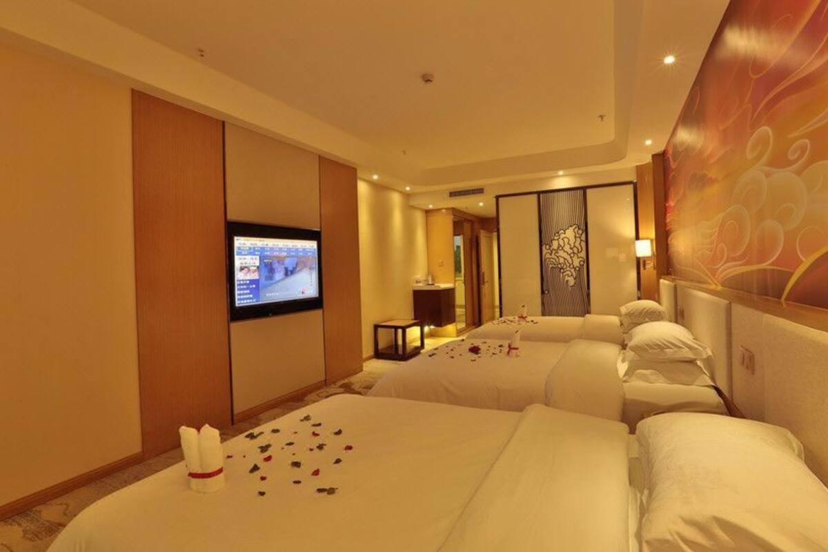 triple room | minibar, desk, blackout curtains, free wifi