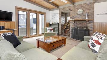 تلفزيون بشاشة مسطحة، مدفأة