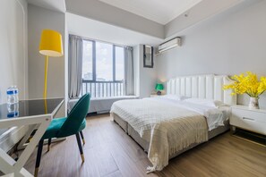 Standard Queen Room  | Blackout drapes, free WiFi, wheelchair access - Lavender Apartment -Wanda Branch (Guangzhou)
