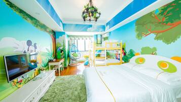 Blackout curtains, free WiFi, wheelchair access