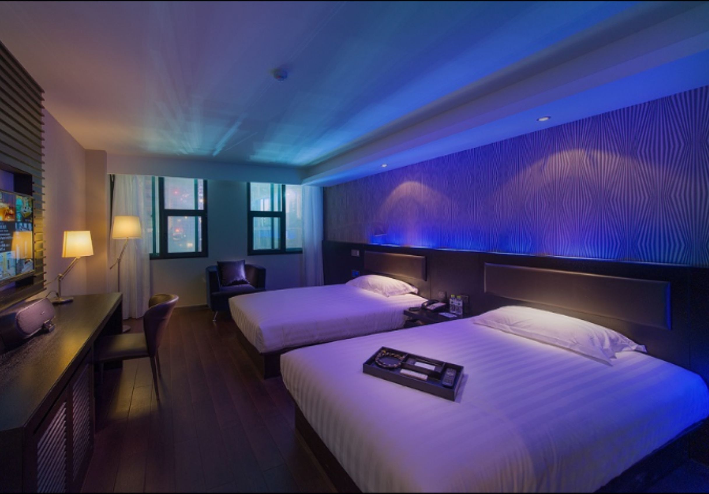 deluxe twin room | minibar, desk, blackout curtains, free wifi