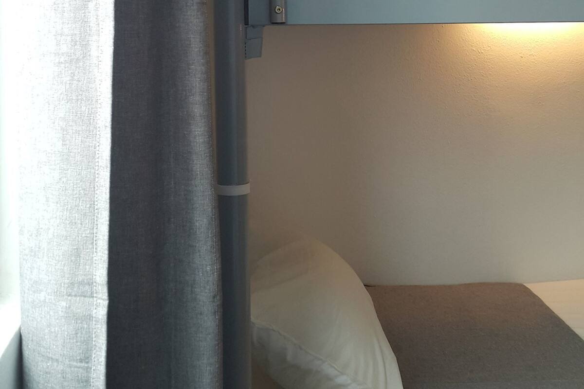 Iron/ironing board, free WiFi
