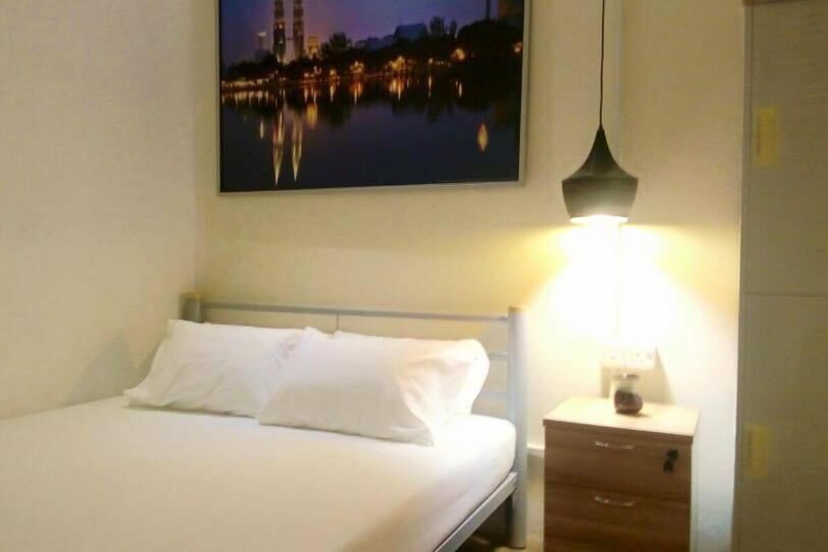 Iron/ironing board, free WiFi