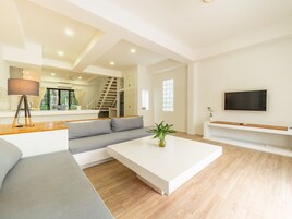 Smart TV 55 pulgadas con canales de televisión por cable, televisión