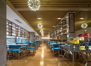 Breakfast, lunch, dinner served; local and international cuisine - Suzhou Green South Hotel (Suzhou)