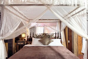 Deluxe Double Room | Desk, rollaway beds, free WiFi, bed sheets - Jiang Lha Village By Zuzu (Mae Rim)