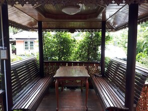 Gazebo - Baan Suan Hinghoy (Samut Songkhram)