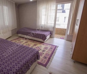 1 Schlafzimmer, individuell dekoriert, Bügeleisen/Bügelbrett