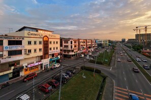 Front of property - Chimera Hotel (Kota Kinabalu)