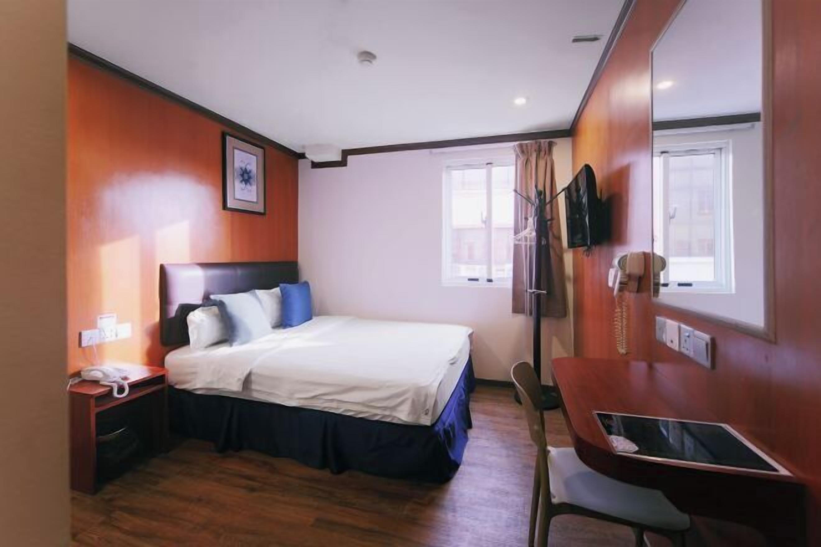 房內夾萬、書桌、熨斗/熨衫板、免費 Wi-Fi