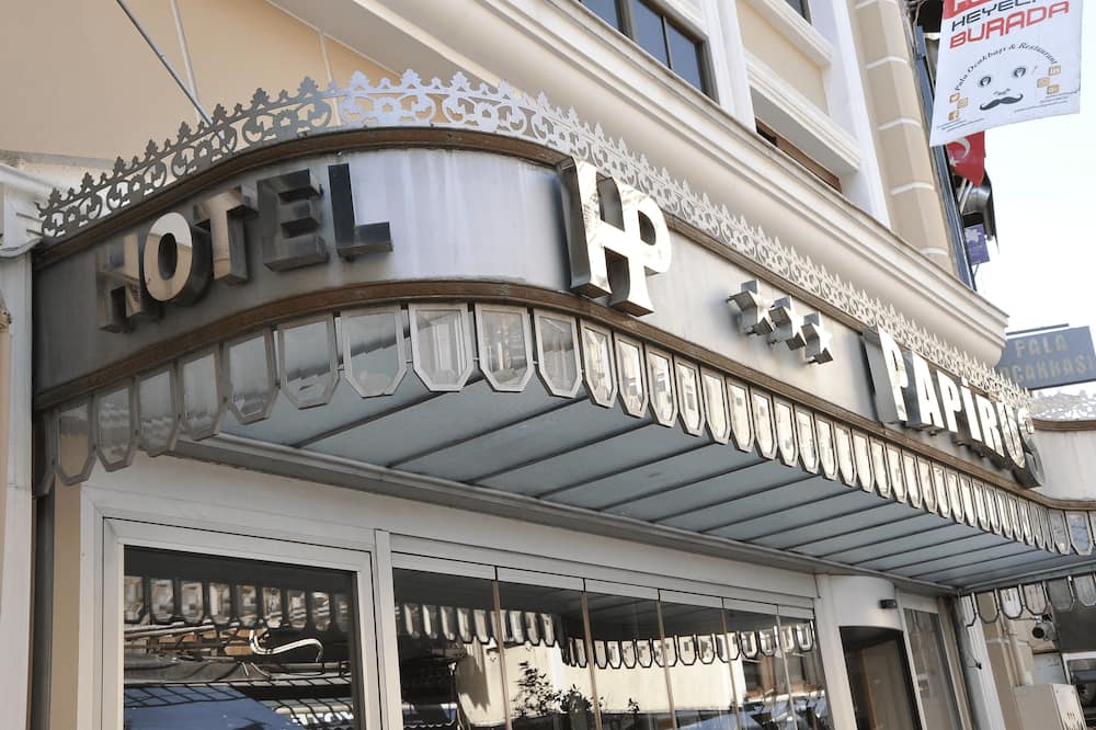 Grand Papirus Hotel