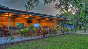 BBQ/picnic area