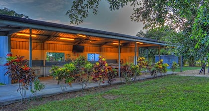 August Moon Caravan Park