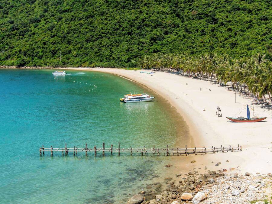 Khu vực ăn uống tại phòng