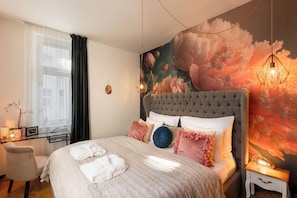 Luxury Apartment, Balcony | 1 bedroom, Egyptian cotton sheets, premium bedding, down comforters - Decadent Art Deco Apartment in Old Town (Prague)