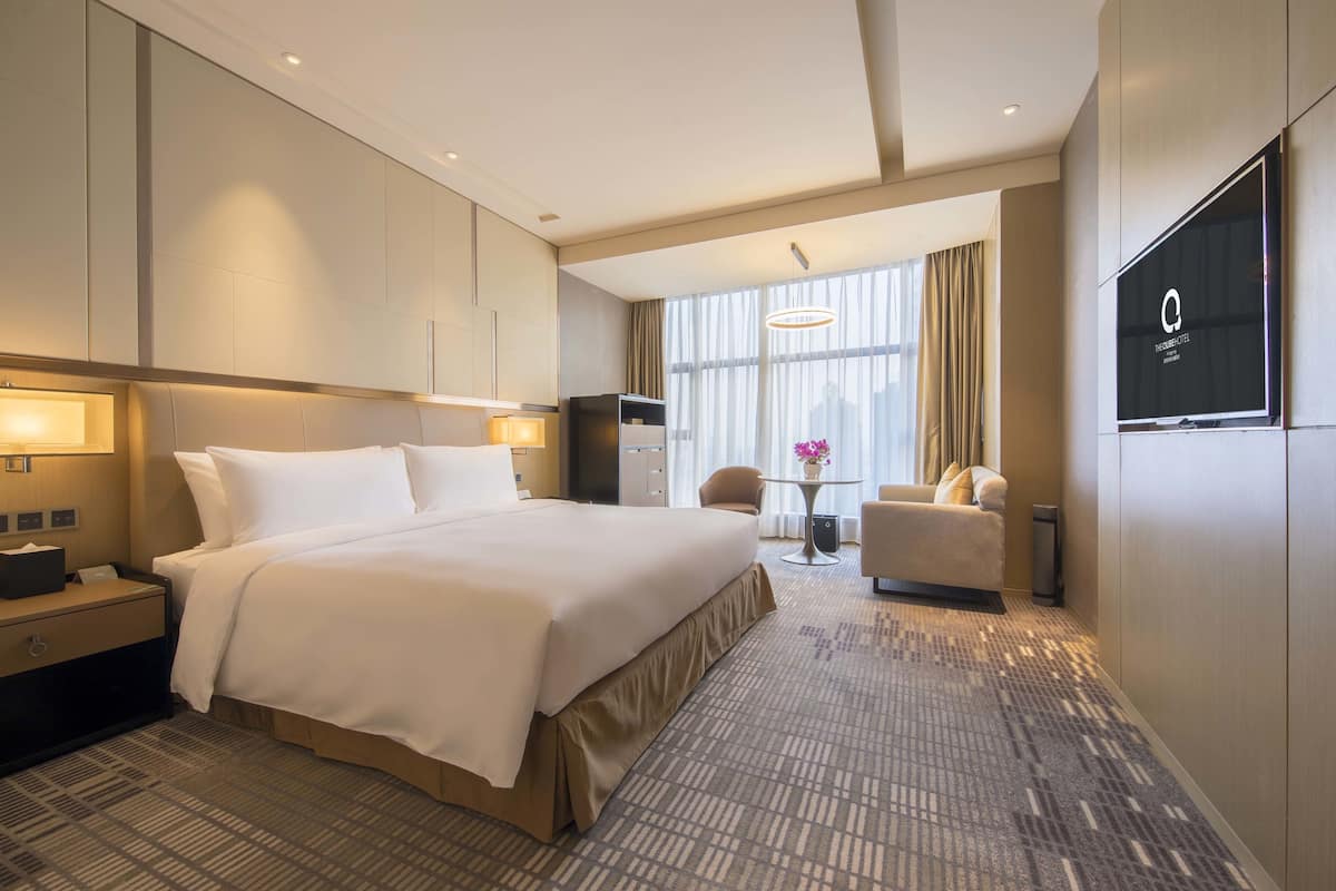 Minibar, in-room safe, desk, blackout drapes